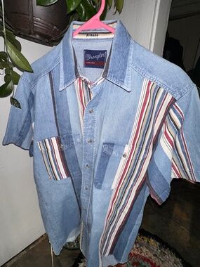 Vtg Wrangler shirt, short Slv. cotton canvas, chest 44 inches